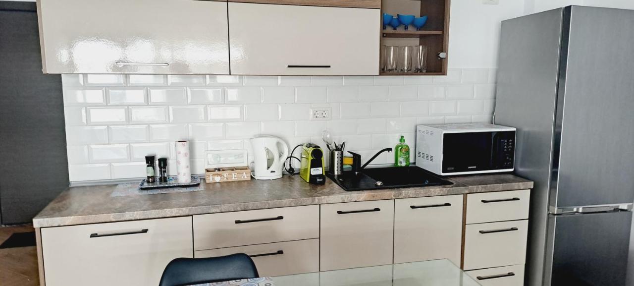 Mamaia Nord Studio La 10 M De Plaja Langa Cluburi Εξωτερικό φωτογραφία